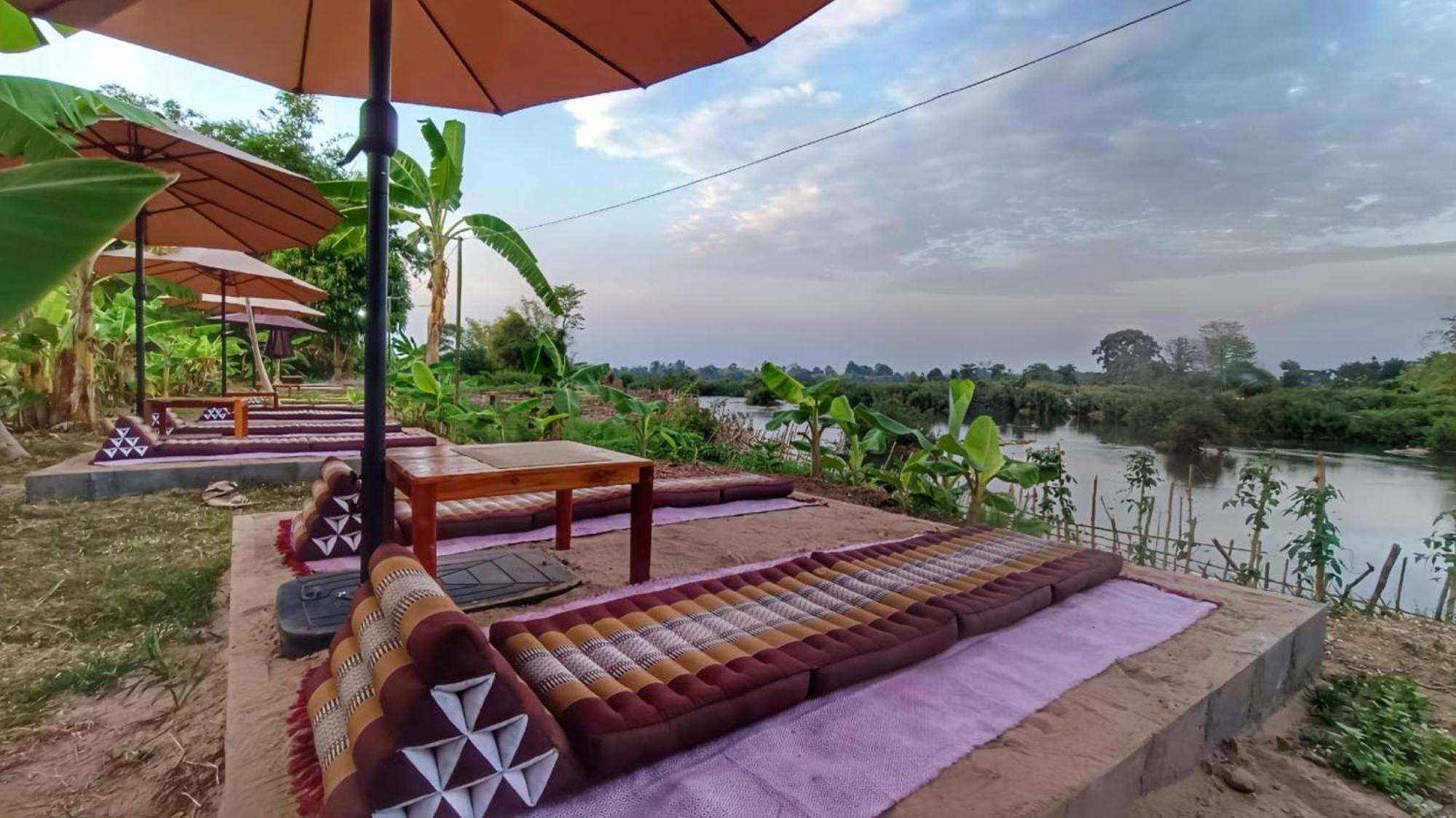 Chanhthida Guesthouse And The River Front Restaurant Ban Khon Extérieur photo
