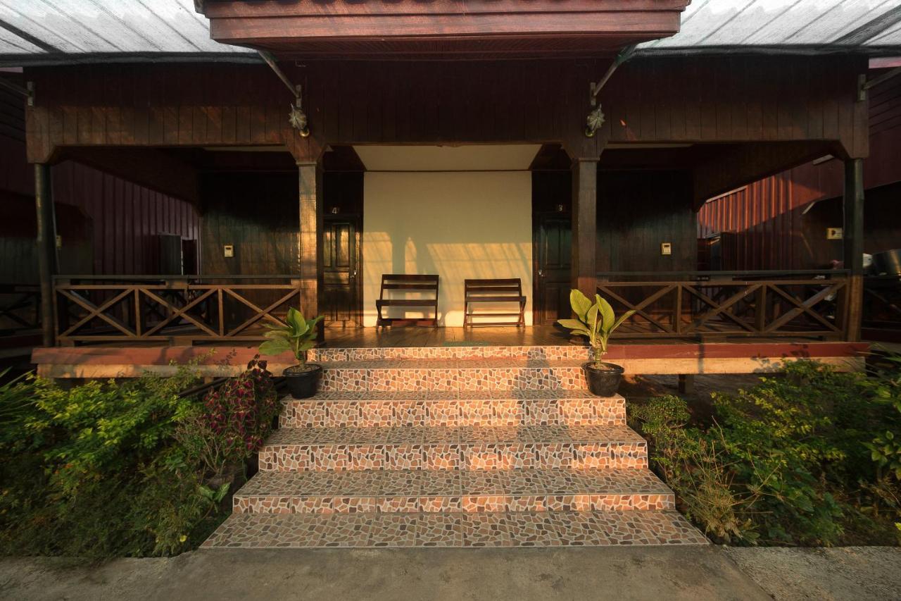 Chanhthida Guesthouse And The River Front Restaurant Ban Khon Extérieur photo
